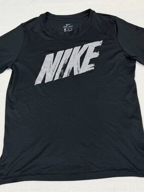 NIKE Sportswear Dri-Fit Training T-Shirt Youth Size XL Black Brushstroke Logo
